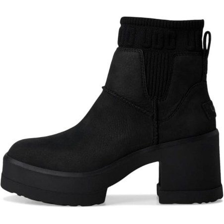 UGG Moxy Chelsea Bottes Ambiance Urbaine Dynamique